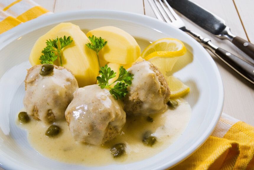 Jambonneau avec choucroute et knödel