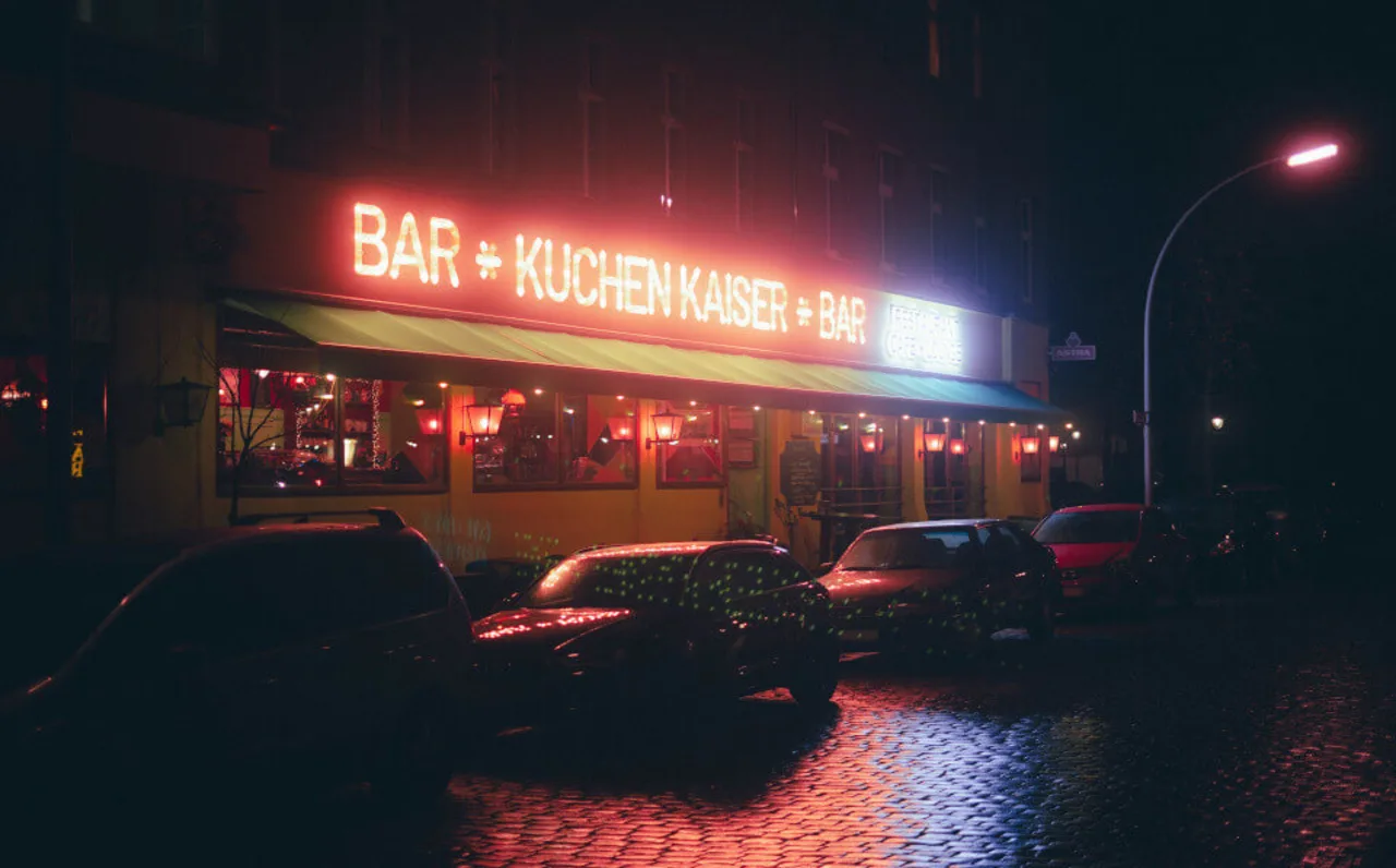 Wie Spiele in Kreuzberg und Friedrichshain zum festen Teil Berliner Abende werden