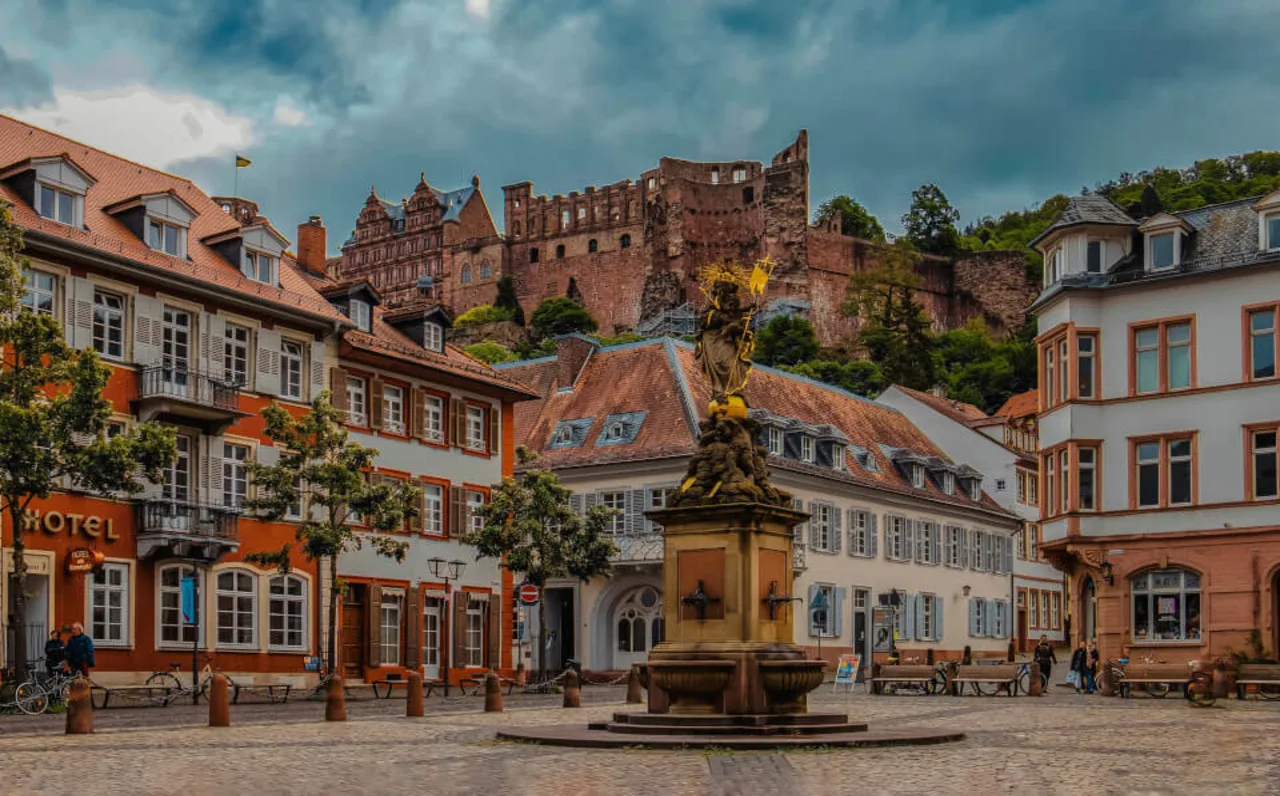 Von der Hauptstadt in die Provinz: Entschleunigung in historischen Universitätsstädten