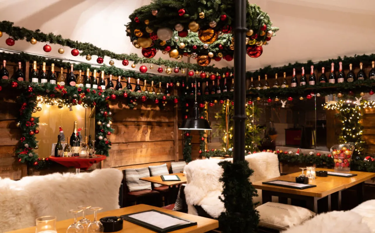 Lutter & Wegner Weihnachtshütte am Gendarmenmarkt