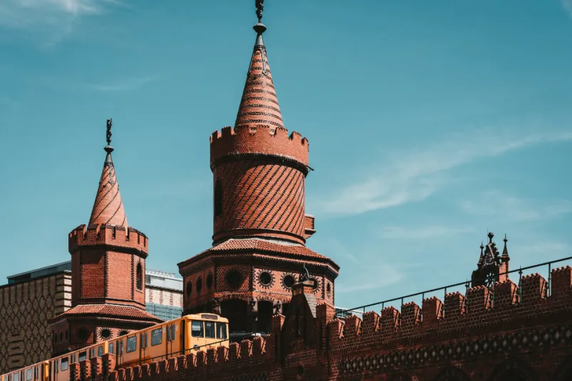 Oberbaumbrücke : Storia del ponte più bello di Berlino