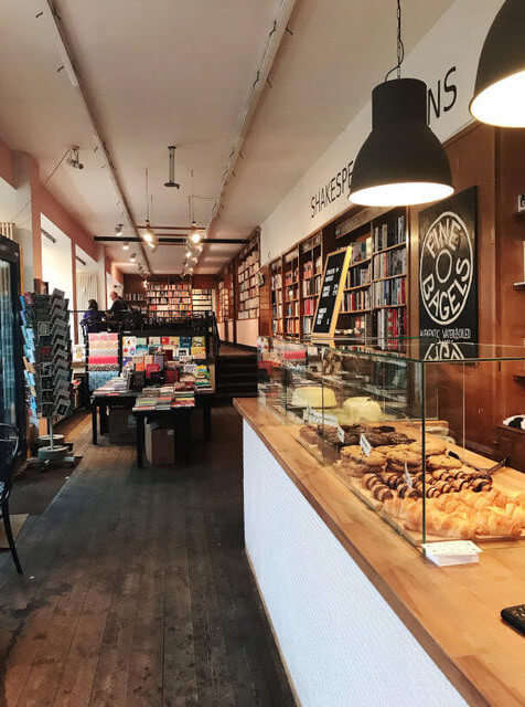 cafe friedrichshain books bagels