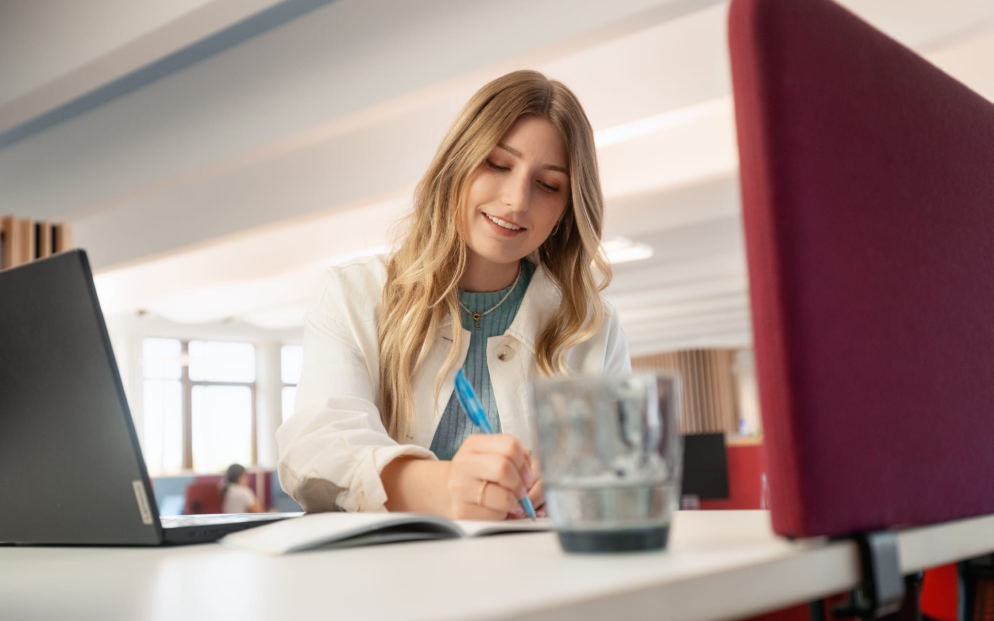 Standort Dialogicum (Unternehmenssitz) dm-drogerie markt GmbH + Co KG