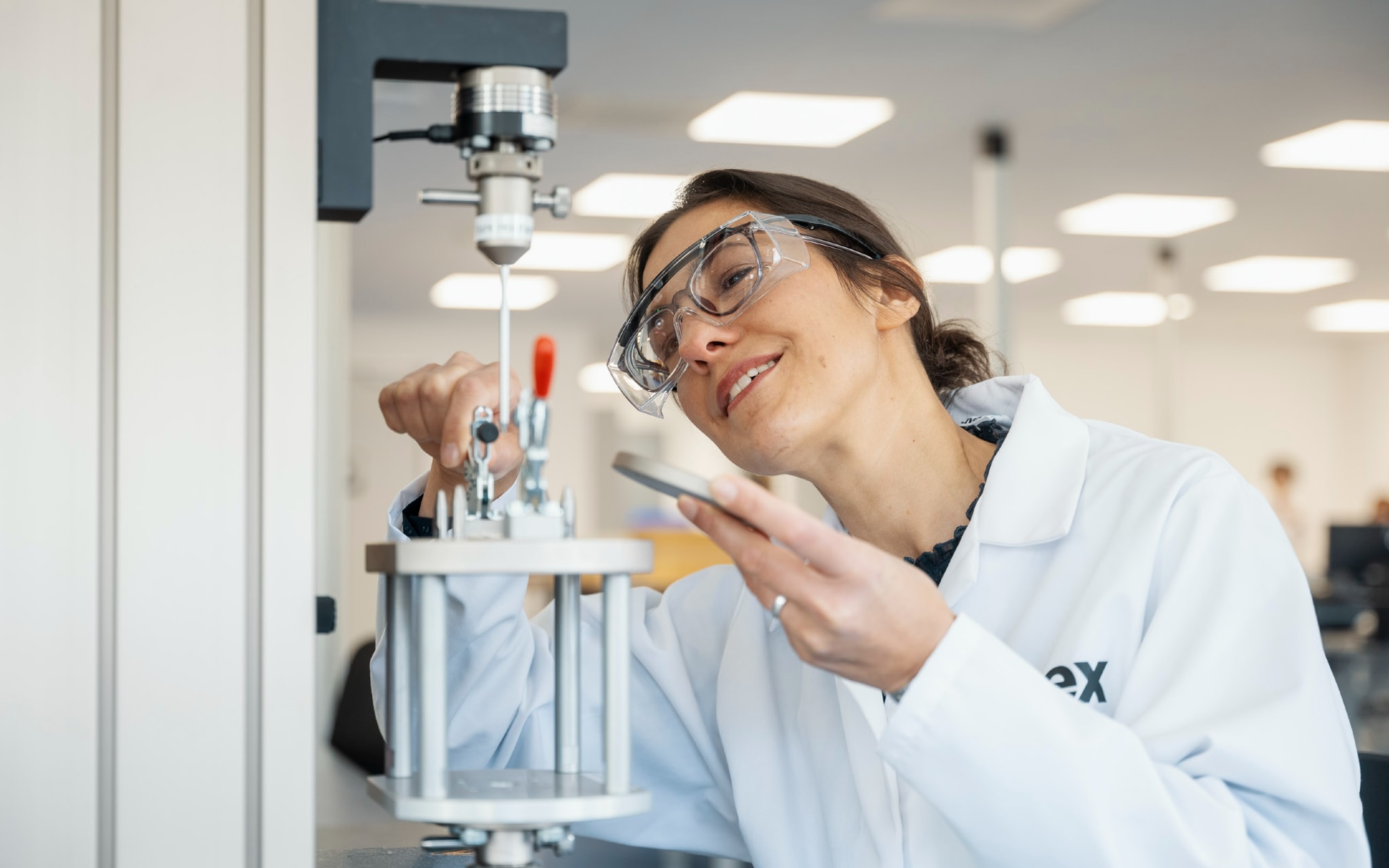 Freie Stelle UVEX SAFETY Gloves GmbH & Co. KG