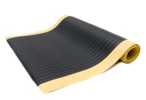 black and yellow anti fatigue mat ribbed