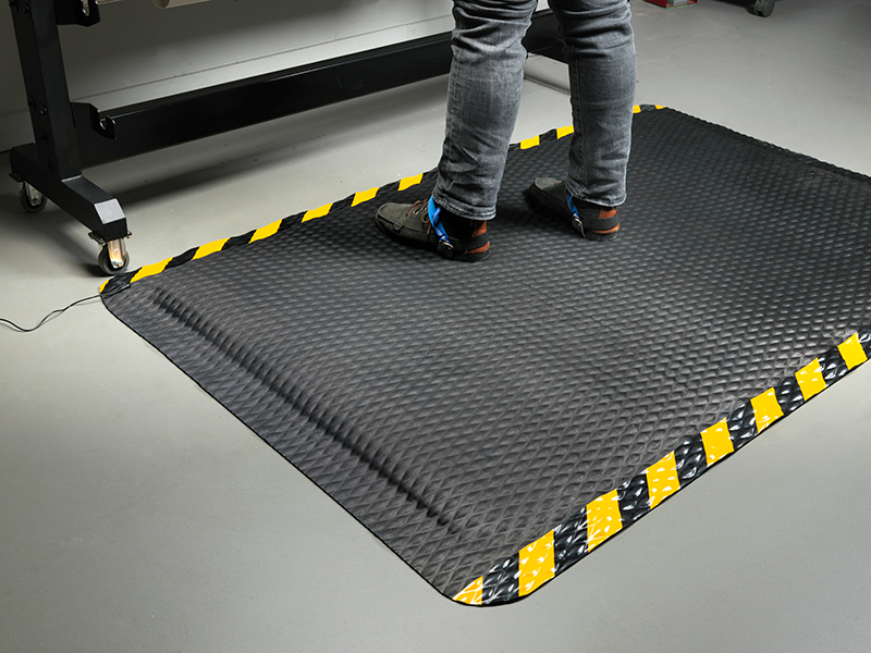 Anti-Fatigue Floor Mat | Black | MI-7160 | Mount It!