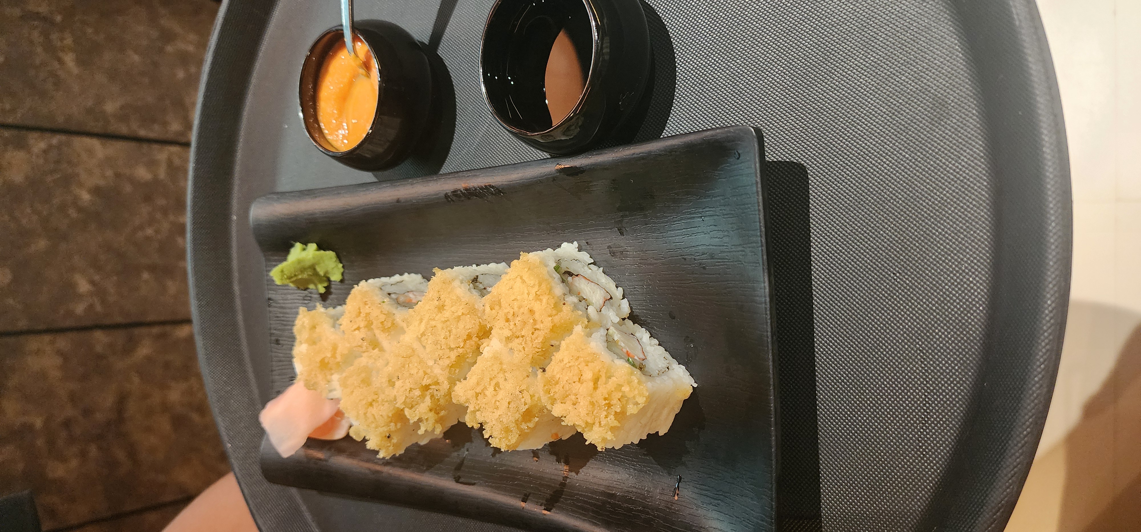 Kanikama Saku Saku Uramaki