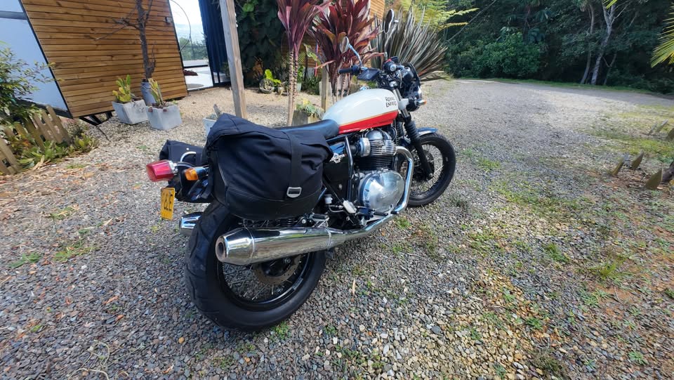 Royal Enfield Interceptor 650 - vista 5