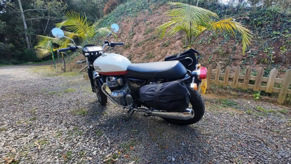 Royal Enfield Interceptor 650 - vista 4