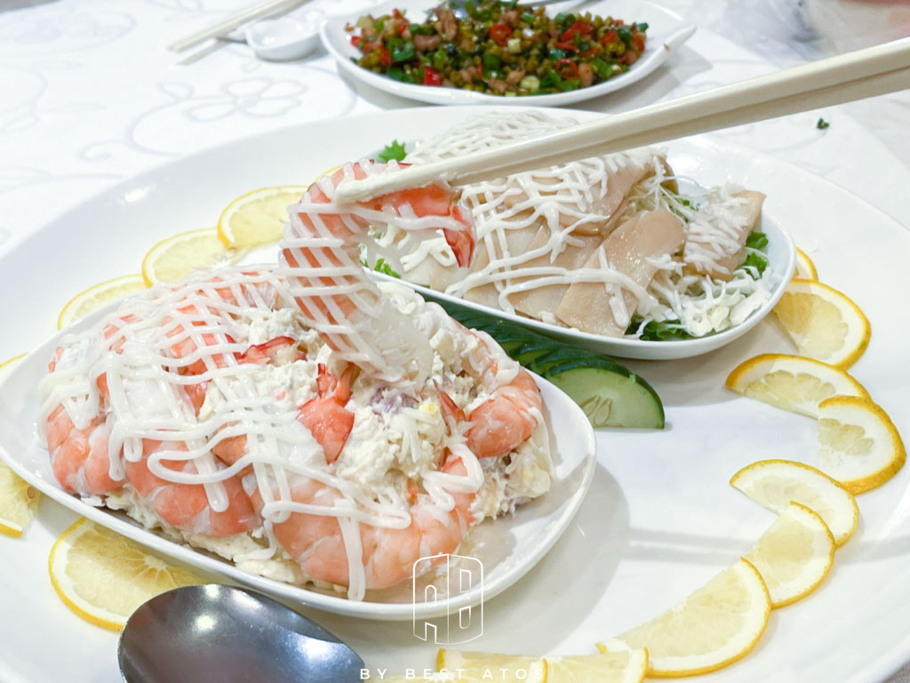 玉喜飯店-東區適合家庭聚餐、請客的好吃桌菜/年菜推薦 玉喜飯店-沙拉明蝦拼鮑片