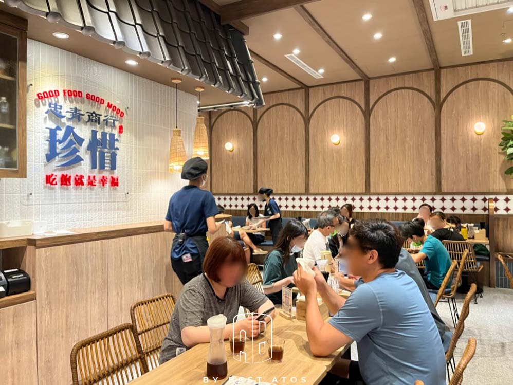 忠青商行宏匯廣場—在文青風餐廳吃台北第一名蝦仁飯聽周杰倫名曲 忠青商行宏匯廣場-環境