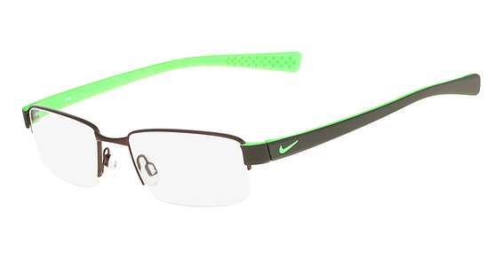 (220) Walnut/Green Strike (220)