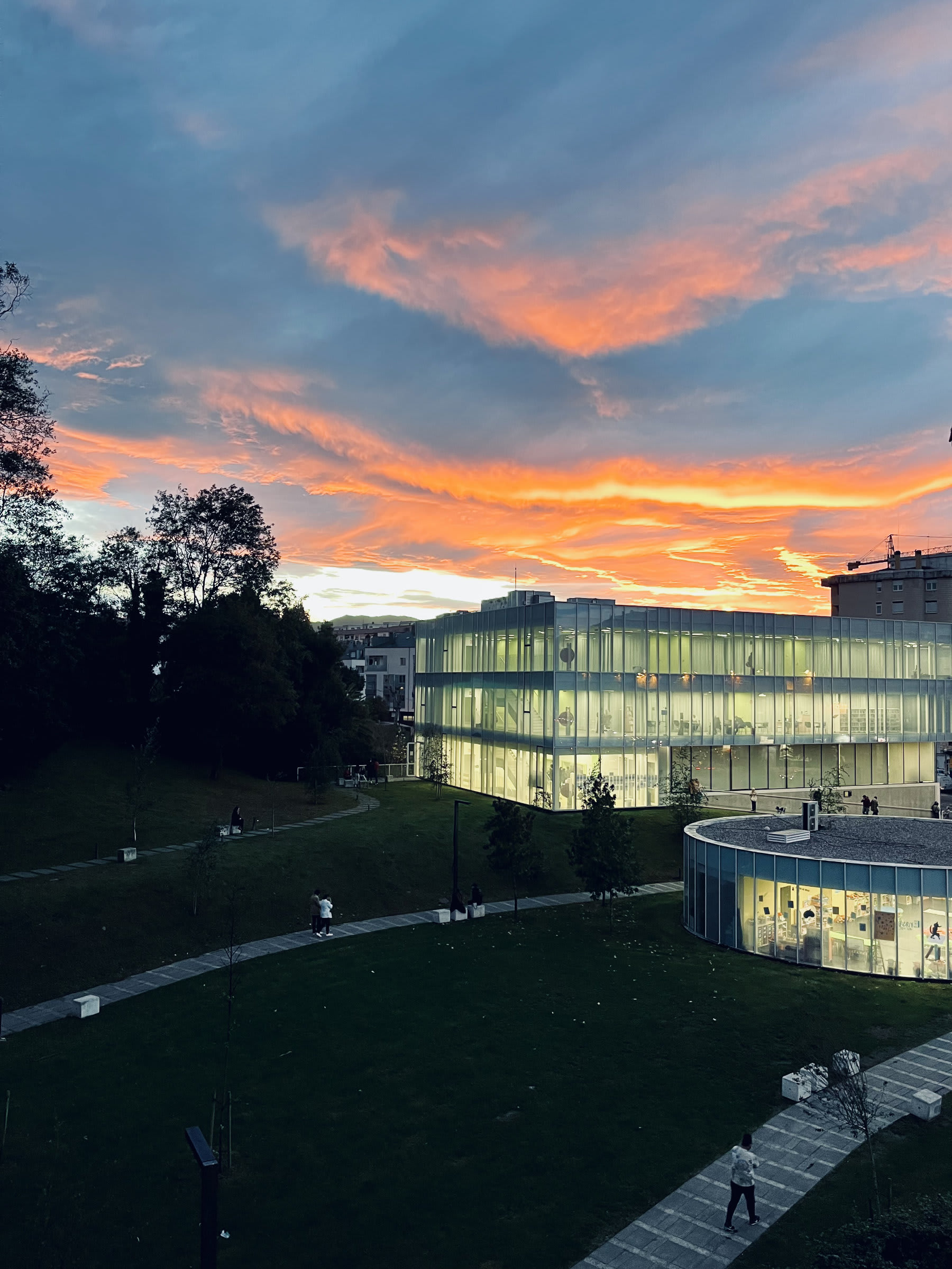 Centro de adultos CALIGRAMA