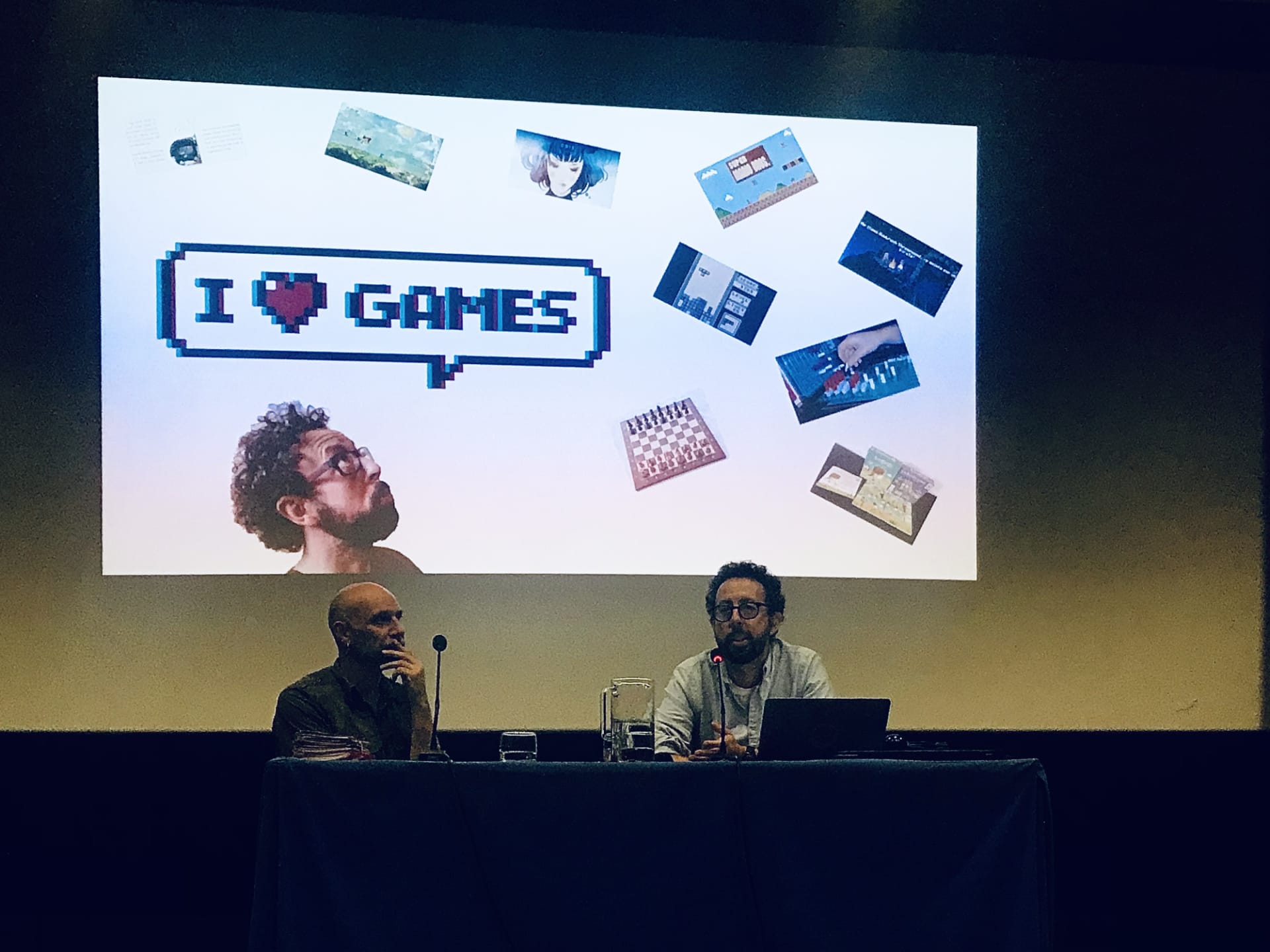 Jorge Oceja durante su presentación en su charla con la UNATE