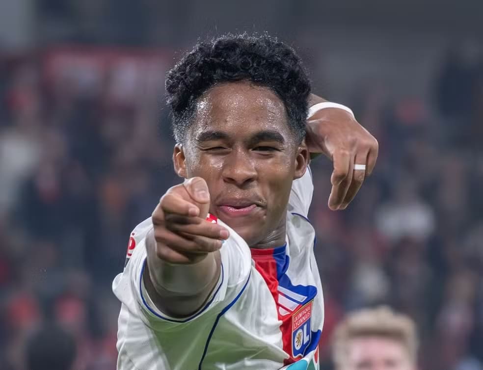 Da escolha pelo Lyon ao protocolo Copa: os bastidores do sucesso imediato de Endrick na França Da escolha pelo Lyon ao protocolo Copa: os bastidores do sucesso imediato de Endrick na França