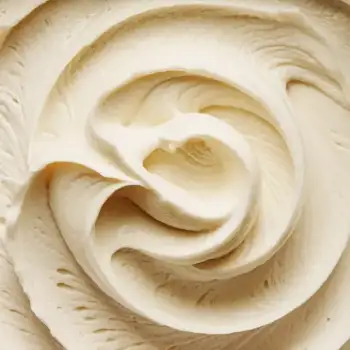 Whipped Cream Cheese Frosting