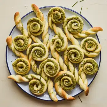 Savory Pesto Breadstick Twirls
