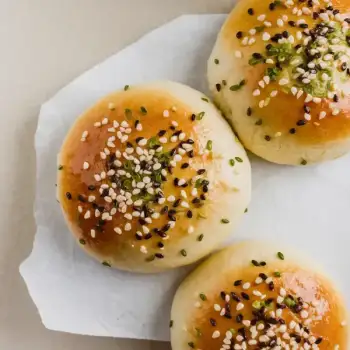 Scallion Sesame Buns