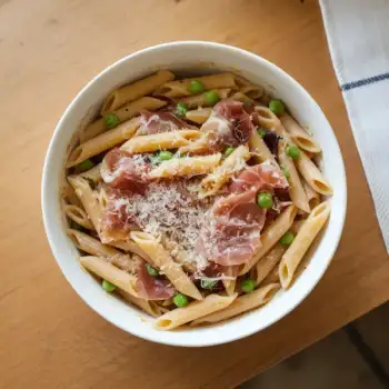 Penne alla Papalina
