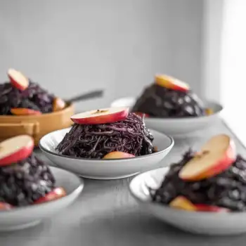 Apple-Infused Sweet and Sour Braised Cabbage