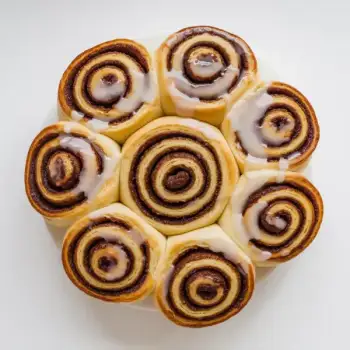 Classic Gooey Cinnamon Rolls