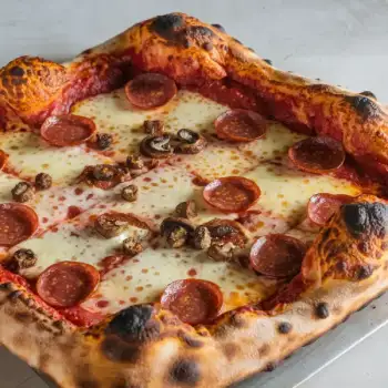 Crispy Edge Detroit-Style Pizza