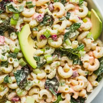 Zesty Macaroni Salad with Creamy Dressing