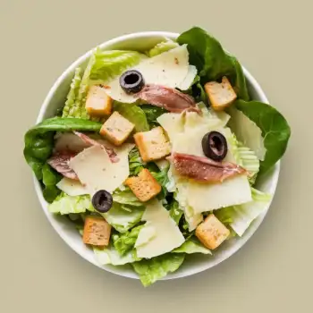 Crunchy Classic Caesar Salad