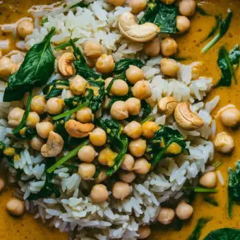 Fragrant Chickpea and Spinach Curry Rice