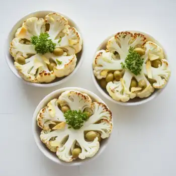 Cauliflower with Garlic and Olives