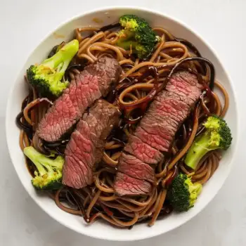 Beef & Broccoli Lo Mein