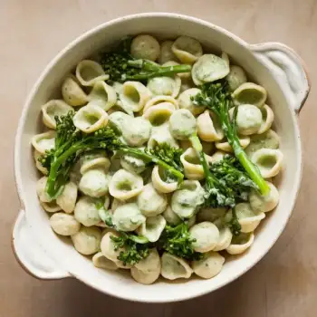 Orecchiette with Creamy Leeks and Broccoli Rabe