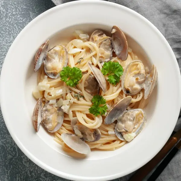 Linguine with White Clam Sauce