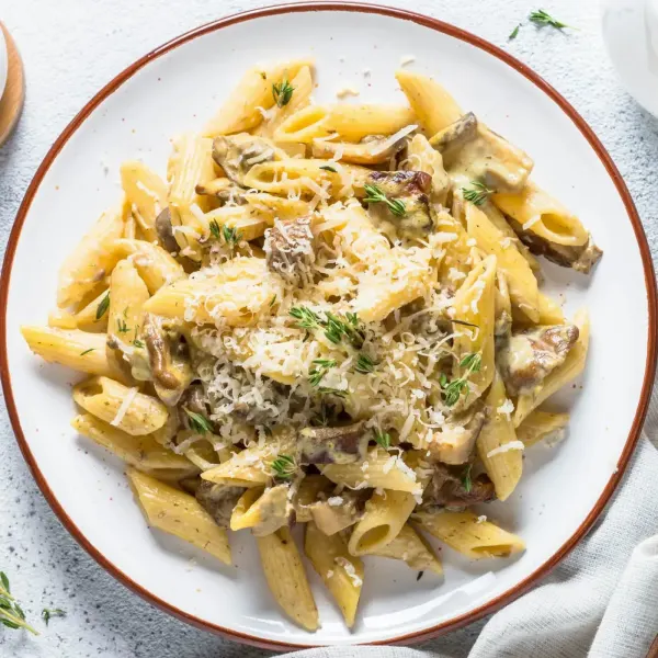 Pasta with Creamy Mushroom Sauce