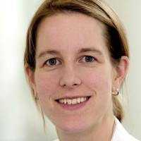 Dr. med. Annette Schoen