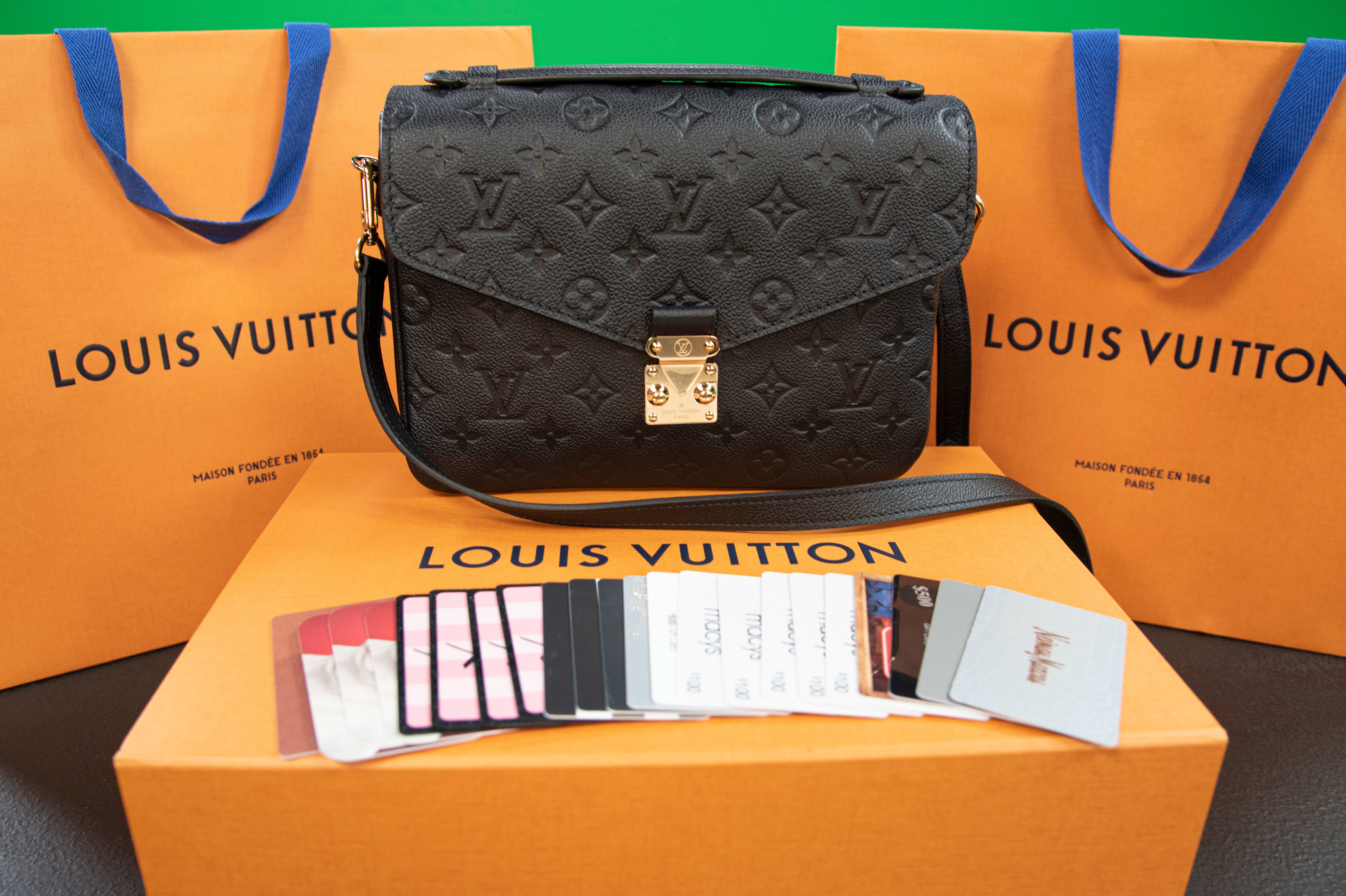 Louis Vuitton Saks Fifth Avenue San Antonio Tx 782