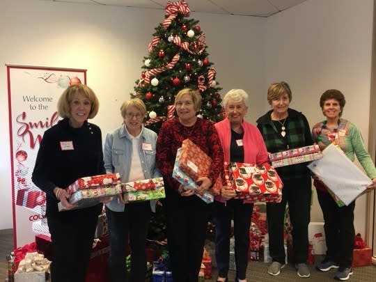 Be a Santa to a Senior Helps Home-Bound Seniors - HMG Health Matters Blog