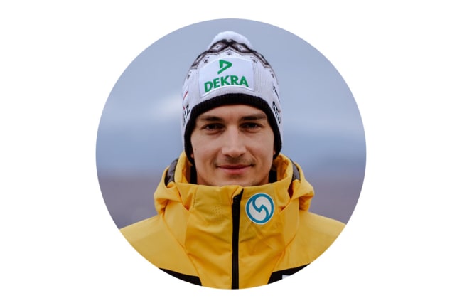 Ein Porträt von Timo Schall. Er trägt dicke Winterkleidung.