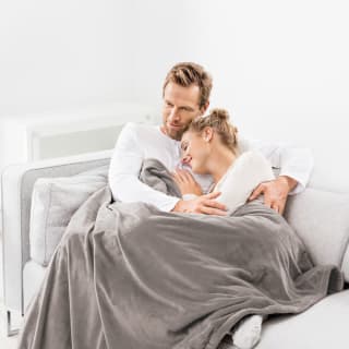 Beurer XXL Koc rozgrzewający HD 150 Nordic Prezentacja zastosowania Beurer XXL Koc rozgrzewający HD 150 Nordic Prezentacja zastosowania
