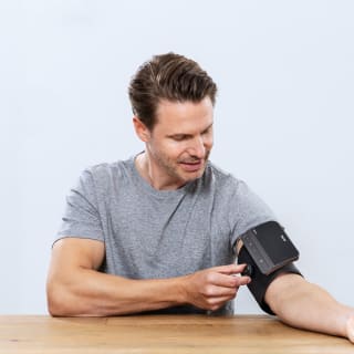 Ciśnieniomierz naramienny z modułem Bluetooth® Beurer BM 95 Prezentacja produktu Ciśnieniomierz naramienny z modułem Bluetooth® Beurer BM 95 Prezentacja produktu