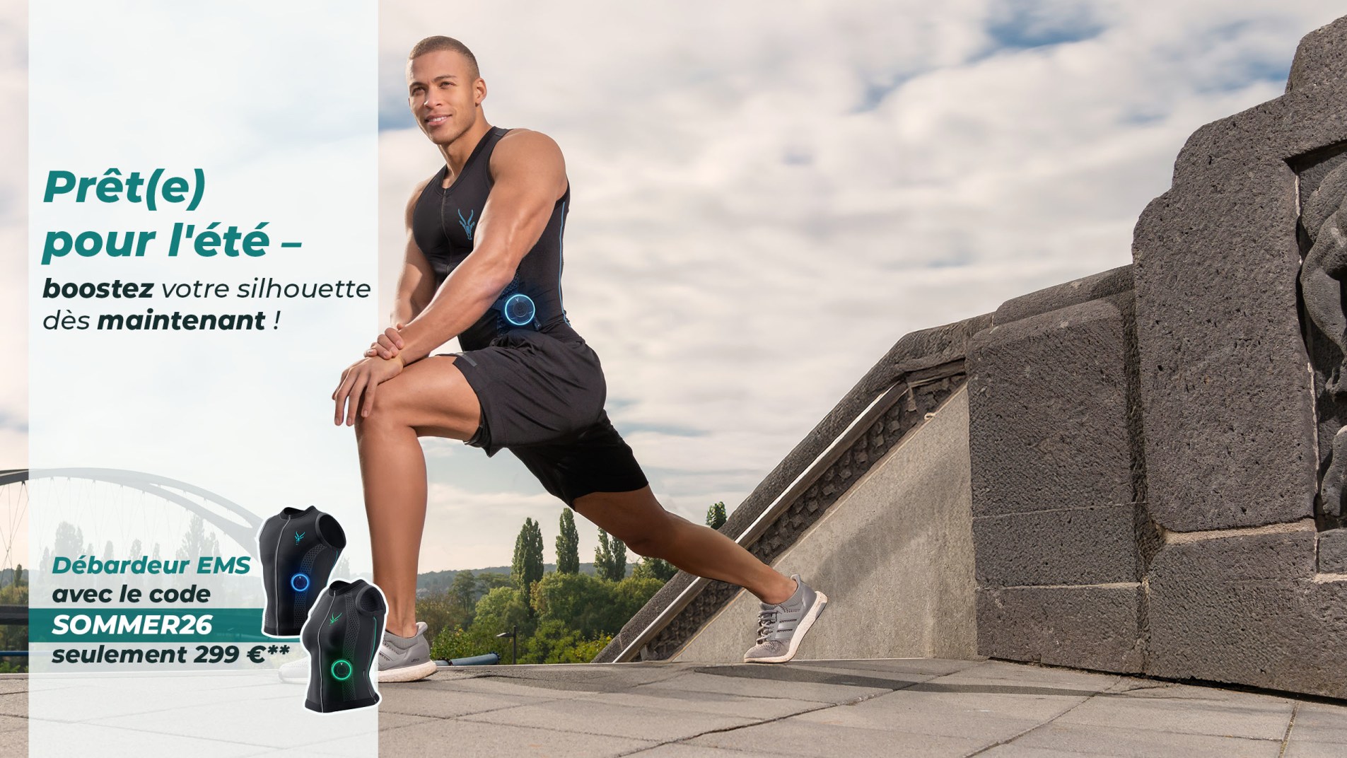 Un homme sportif s'entraîne en portant un débardeur EMS Antelope. Le texte sur l'image indique : « Prêt(e) pour l'été – boostez votre silhouette dès maintenant ! Débardeur EMS avec le code SOMMER26 à seulement 299 €** »