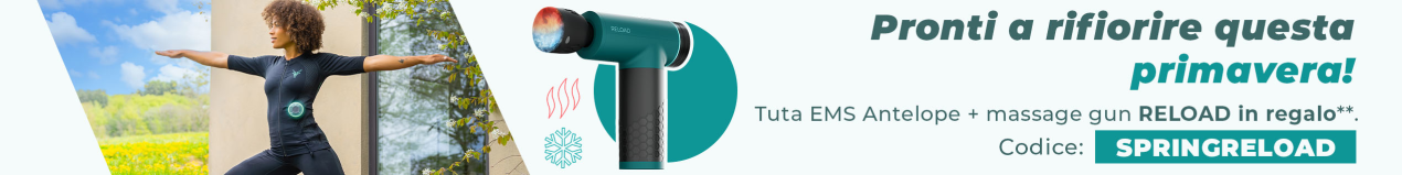 Un uomo sportivo e una donna stanno facendo attività sportiva all’aperto, immersi nella natura. Indossano la tuta EMS di Antelope. Nell’immagine c’è scritto: “Ricevi gratuitamente la pistola massaggiante Antelope RELOAD acquistando una tuta EMS con il codice SPRINGRELOAD.”