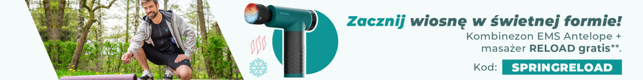 Wysportowany mężczyzna i kobieta uprawiają sport na świeżym powietrzu, w otoczeniu natury. Mają na sobie strój EMS marki Antelope. Na obrazie widnieje napis: „Odbierz pistolet do masażu Antelope RELOAD gratis przy zakupie stroju EMS z kodem SPRINGRELOAD.”