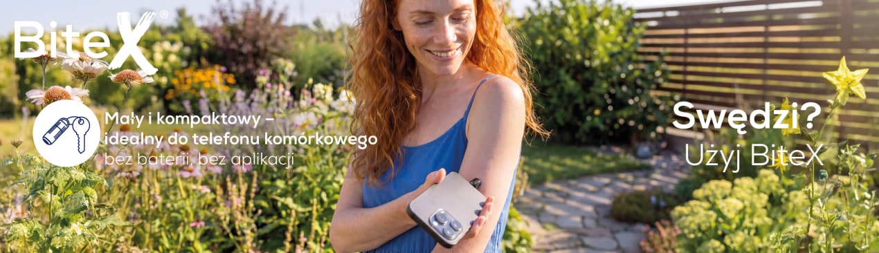 „BiteX”: Dwie osoby bawią się wieczorem na świeżym powietrzu przed łańcuchem światełek, jedna z nich trzyma smartfon z niewielkim gadżetem; po lewej stronie logo i ikona, obok napis „Mały i kompaktowy do telefonu – bez baterii, bez aplikacji”, po prawej stronie duży napis „Ukąszenie owada? Jeśli swędzi – użyj BiteX!”