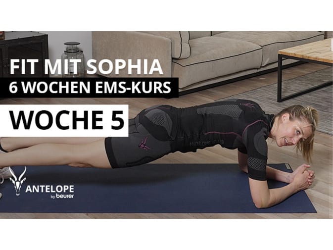 Sophia Bergner does a plank in the mobile EMS suit from Antelope. She can be seen on the right of the picture wearing her blonde hair in a ponytail. ‘Fit with Sophia - 6 weeks EMS course - week 5’ is written on the left.