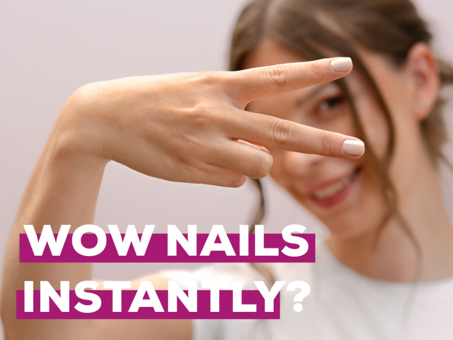 Frau benutzt den Haartrockner HC 25 von Beurer