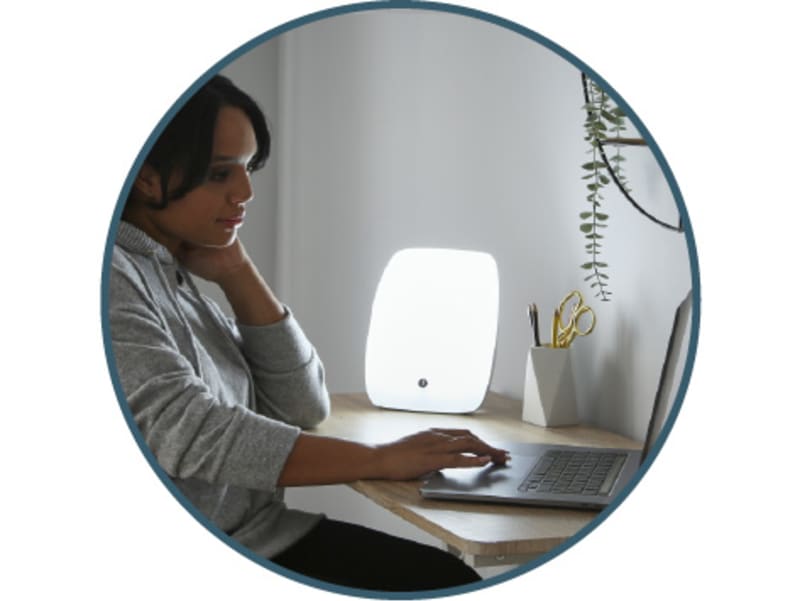 Daylight lamp in the home office for more concentration