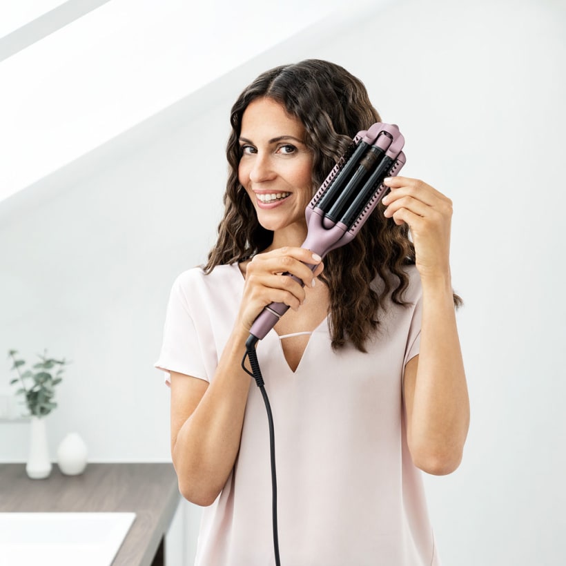 Beurer HT 65 wave styler Use picture Beurer HT 65 wave styler Use picture