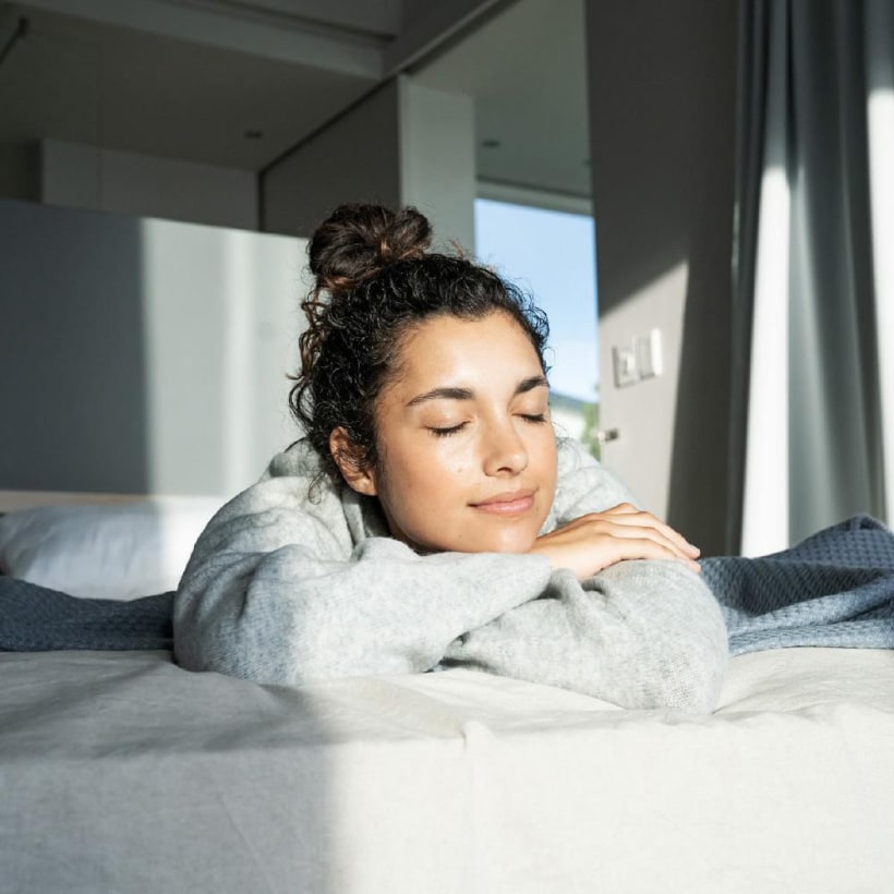 MG 18 Mini-Massagegerät von beurer in Anwendung