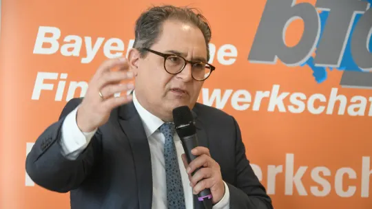 Portrait Gerhard Wipijewski